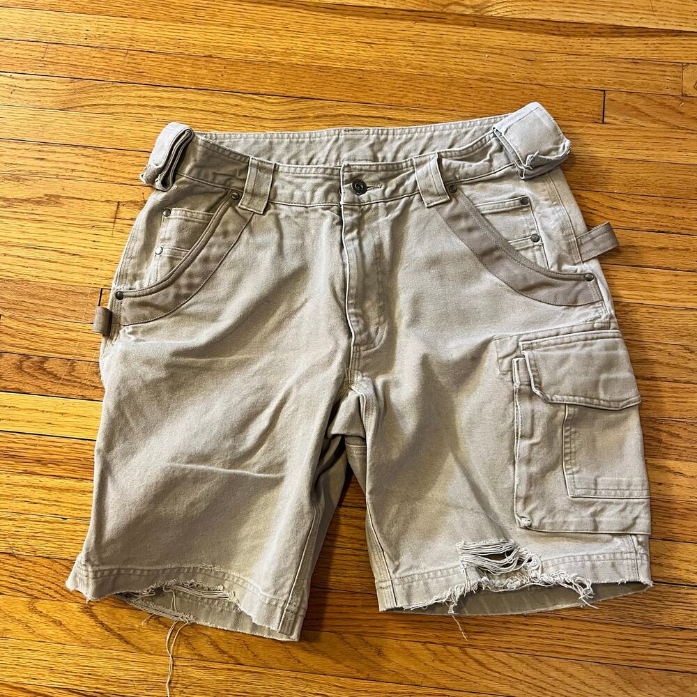 Duluth Shorts Mens 32 Cargo Carpenter Tan Beige Work Outdoor